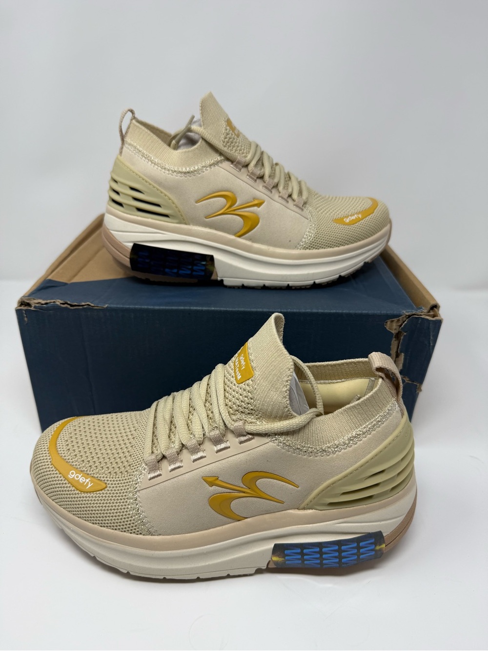 GDEFY Gravity Defyer MATeeM Cross Trainer Sneakers In Beige Gold Women’s Size 6M